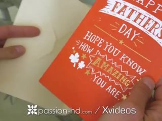 Το πάθος-hd fathers ημέρα μέλος τσιμπουκώνοντας gift με βήμα αγαπημένη lana rhoades
